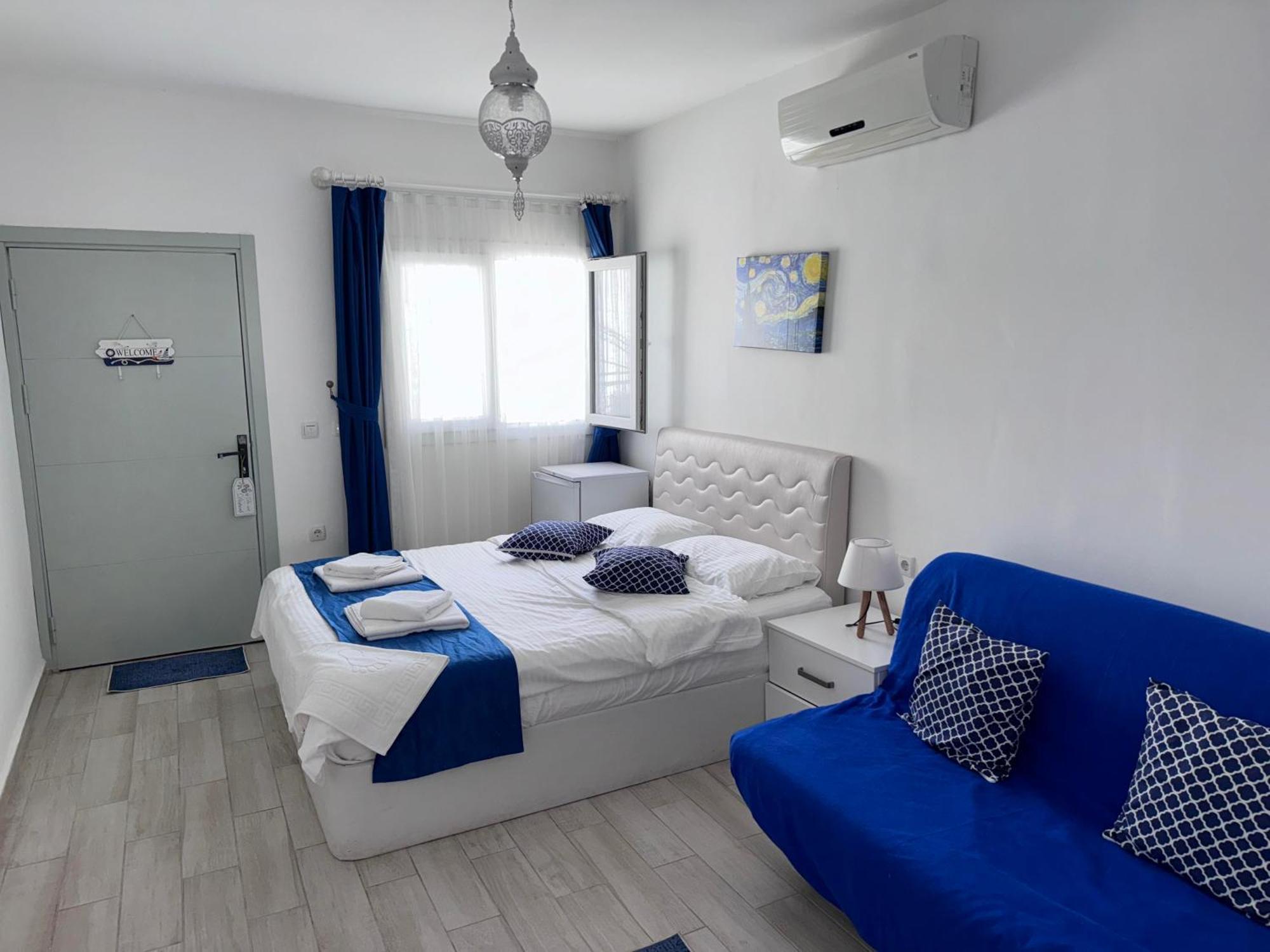 White And Blue Bodrum Zewnętrze zdjęcie