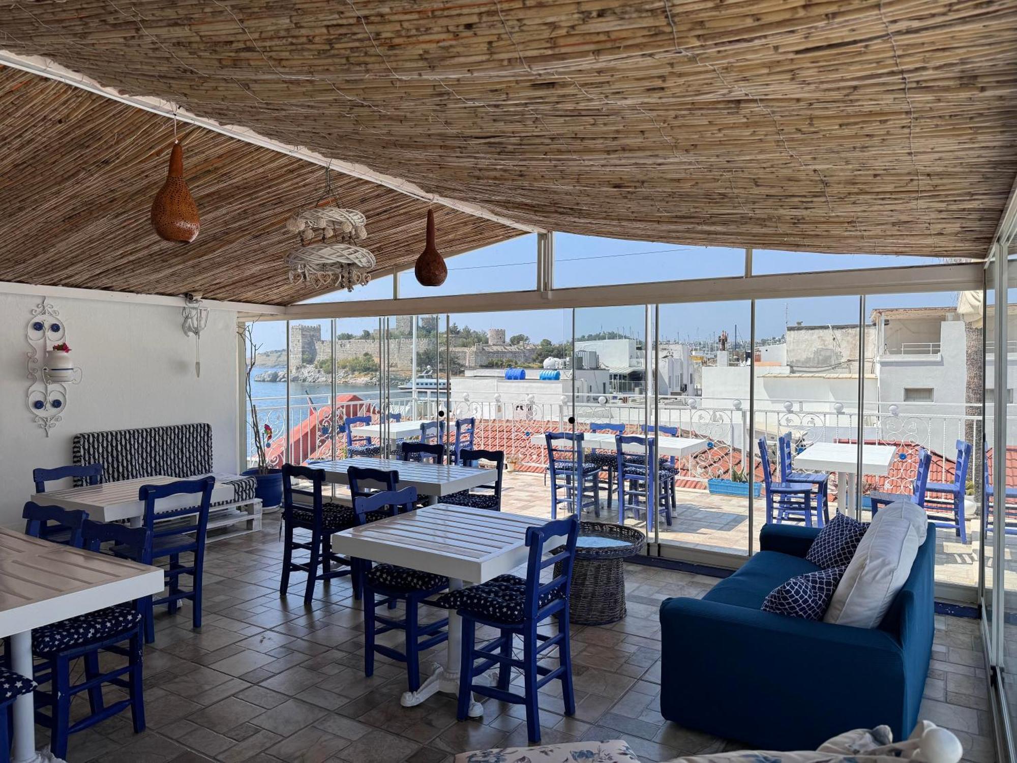 White And Blue Bodrum Zewnętrze zdjęcie